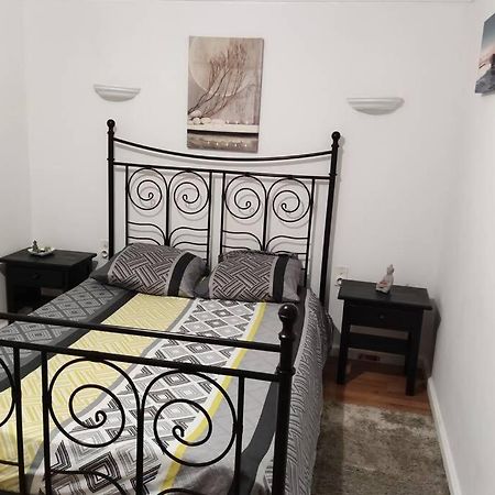 Appt En Bas De Villa, Petit Exterieur, 1 Place De Parking Cuers Εξωτερικό φωτογραφία
